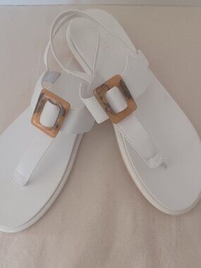 OluKai La’i T-Bar Sandals–White w/ Tortoise Buckle |Size 10| Excellent Condition